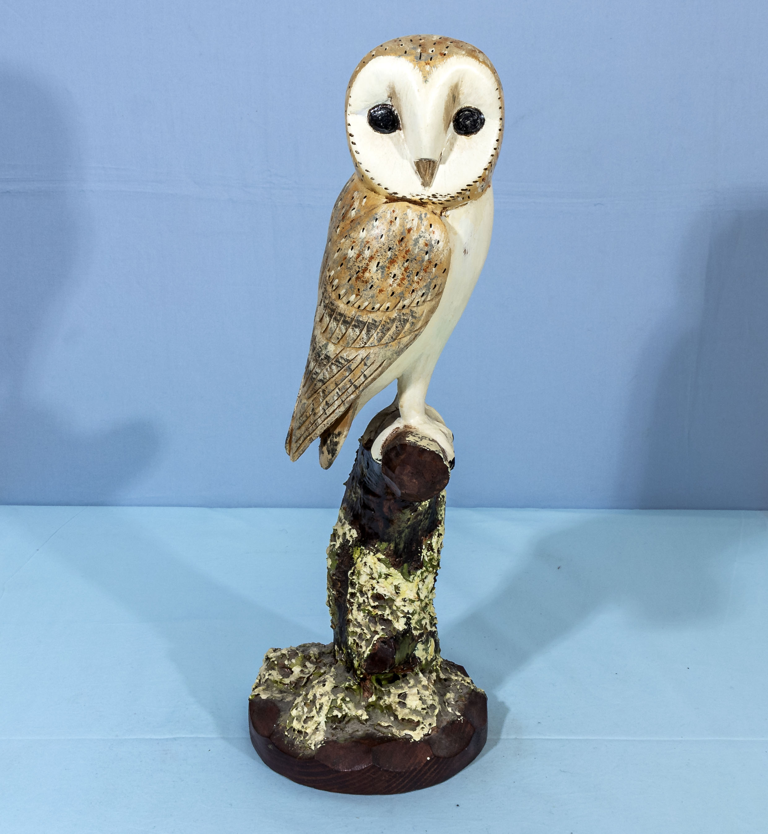 Two carved wooden owls - Bild 2 aus 3