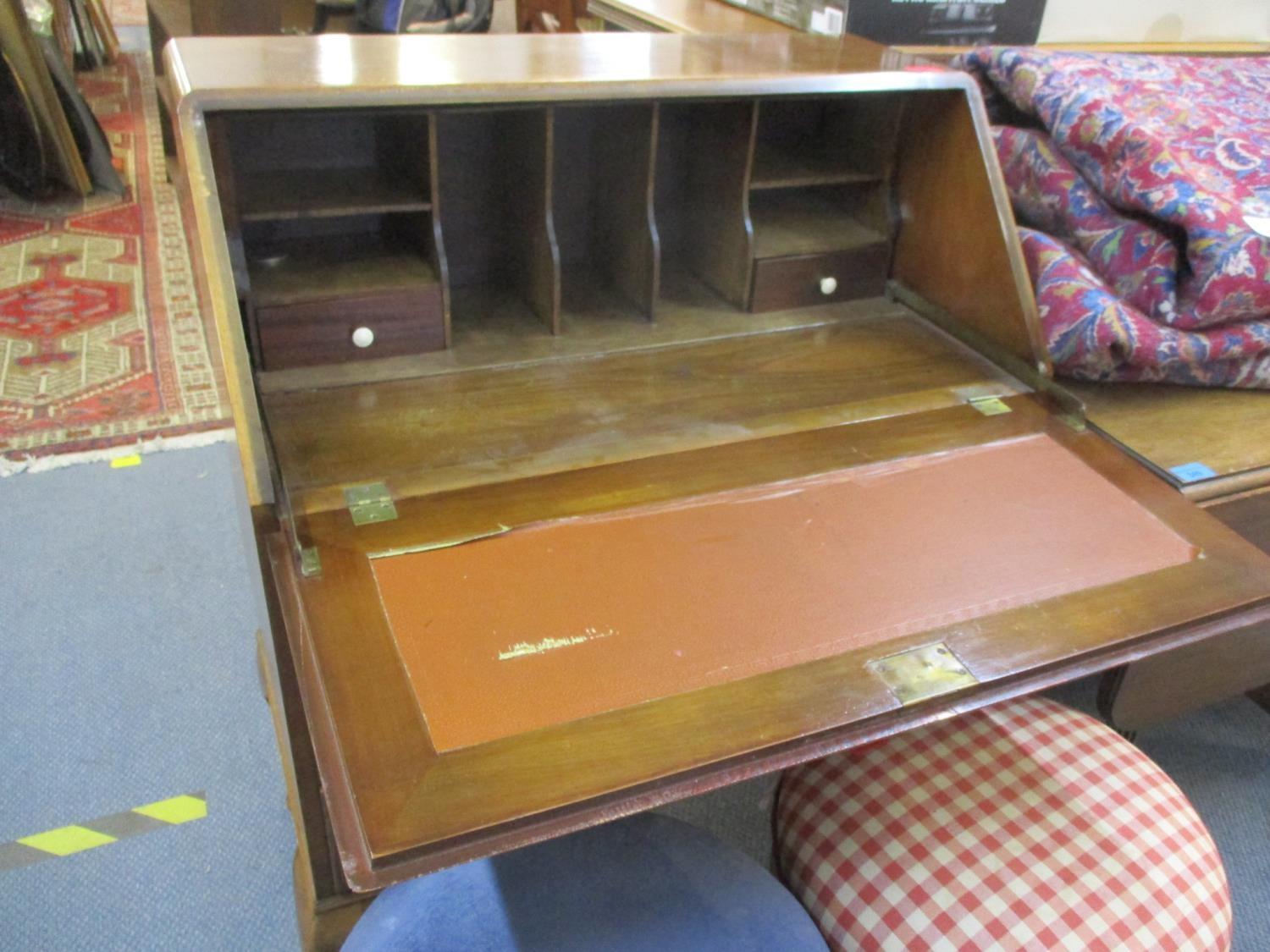 A mid 20th century walnut bureau on cabriole legs - Image 3 of 3