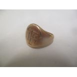 A 9ct gold signet ring, total weight 5.04 grams