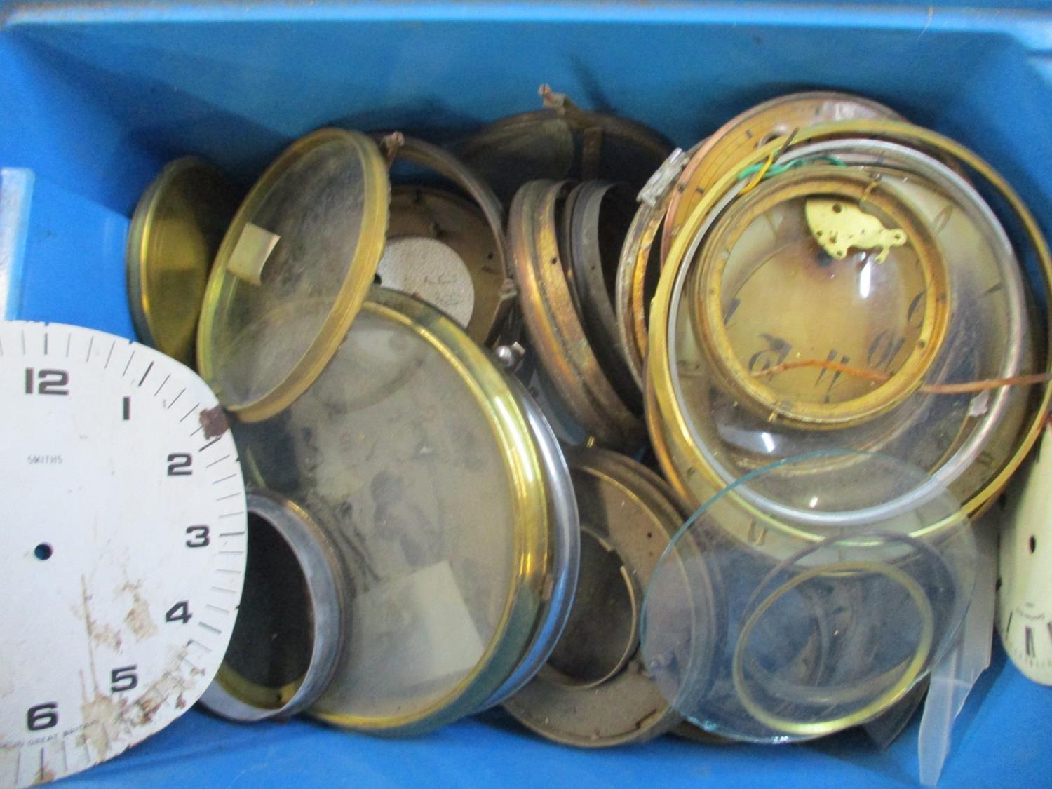 A quantity of 19th and 20th century clock glasses and bezels - Image 2 of 4