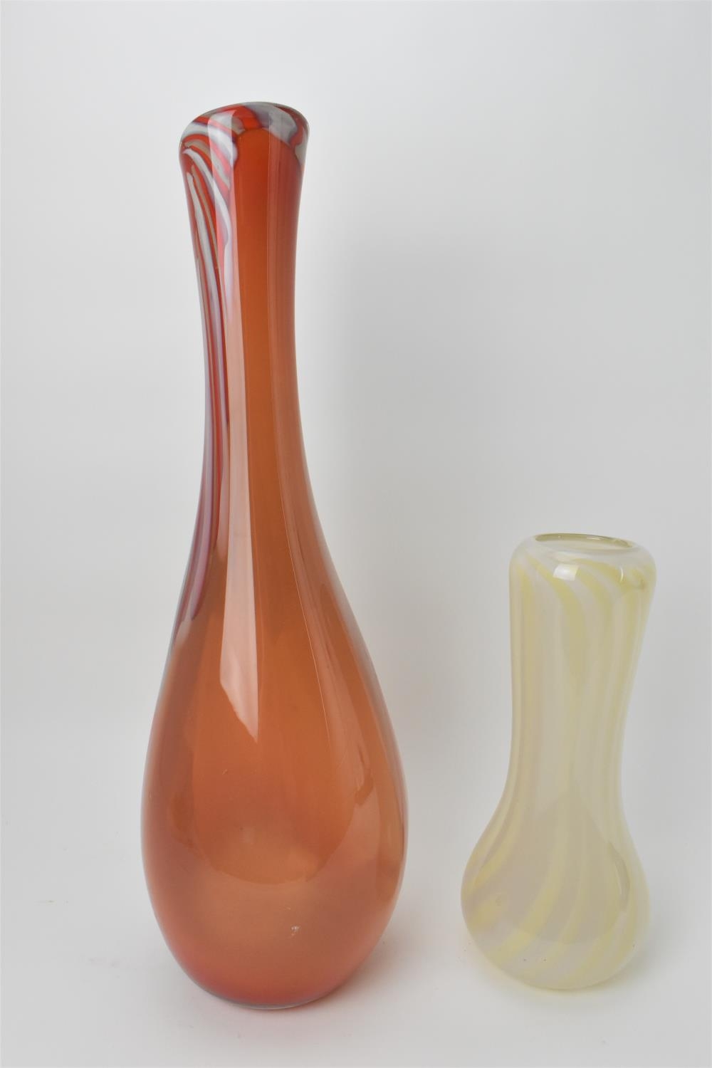 Two hand blown Anthony Stern studio glass vases, both elongated, the largest one of stretched - Image 4 of 8