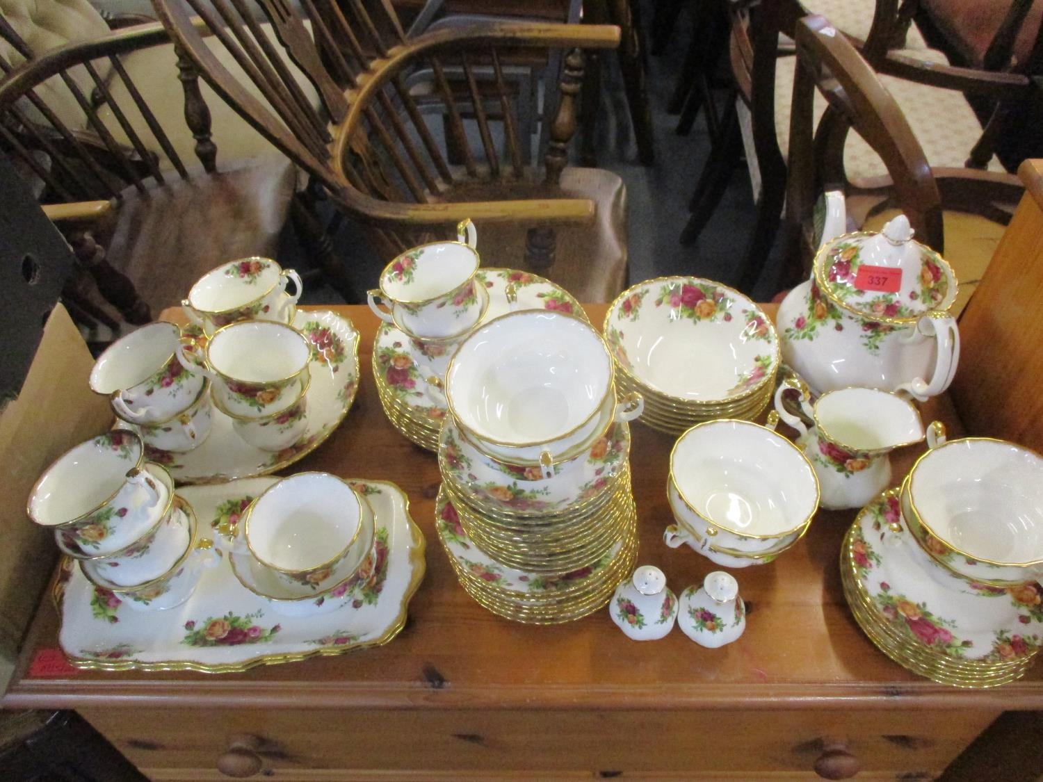 A Royal Albert Old Country Roses tea and dinner service, six-setting, to include additional items - Image 2 of 3