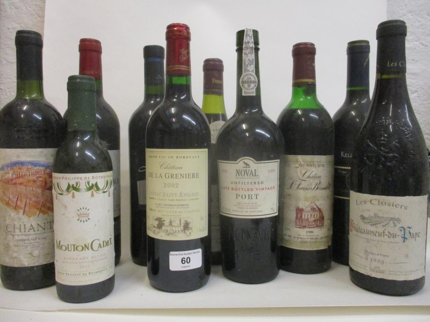 Eight bottles of red wines to include Chateauneuf du-pape and one half bottle of Mouton Cadet, one