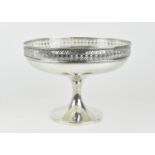 A George V silver tazza by Walker & Hall, Sheffield 1926, with pierced border above a spreading