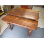 A late Victorian walnut extending dining table on turned reeded legs 68cm h x 147cm extended, a late