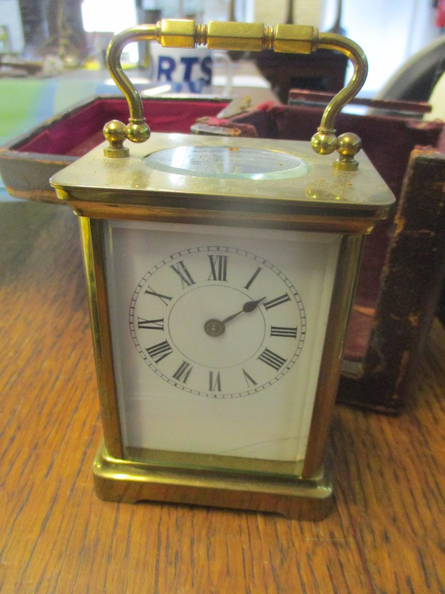 A late 19th/early 20th century carriage clock in a fitted travelling case, clock measures 14cm - Image 2 of 4