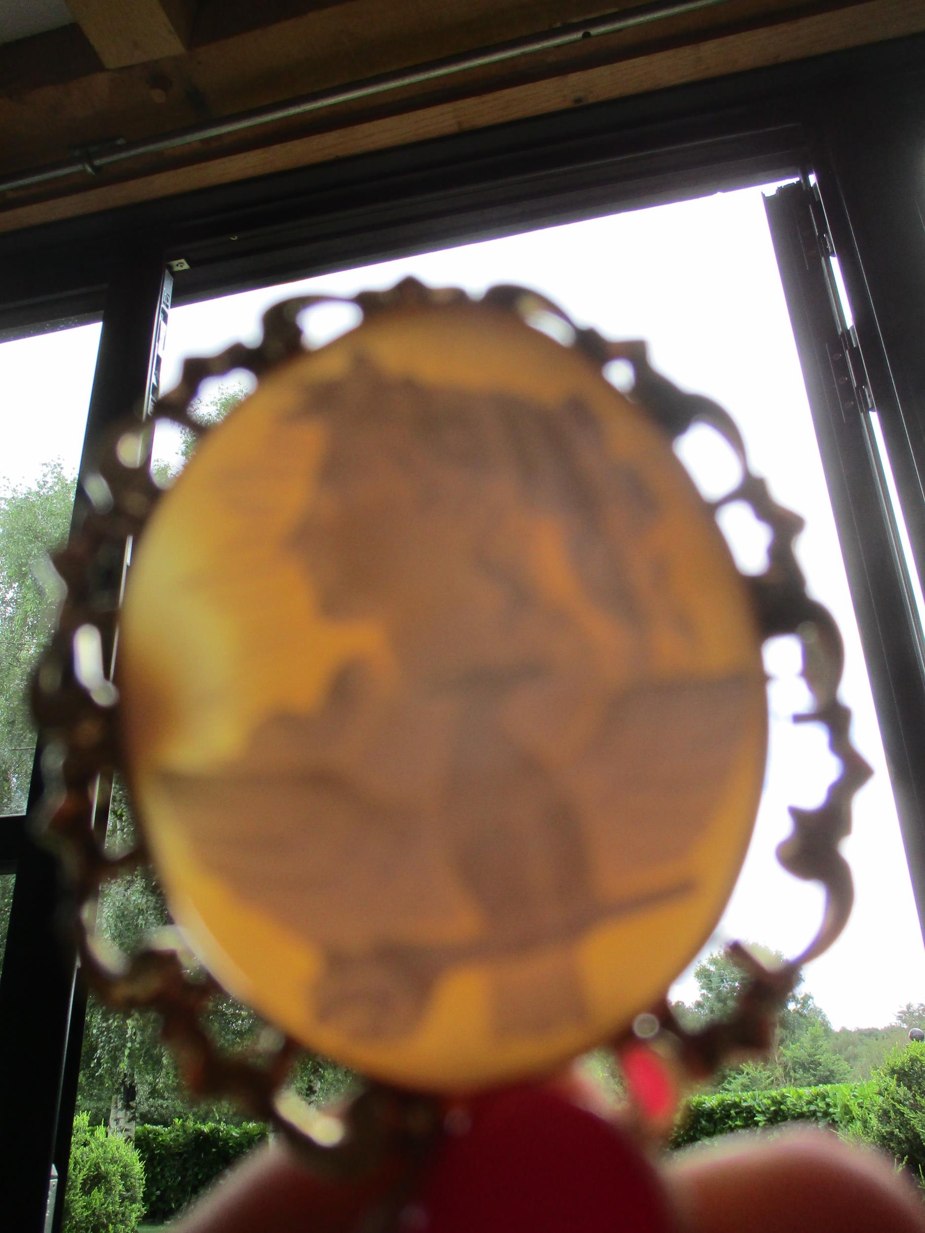 A gold coloured framed cameo - Image 3 of 4