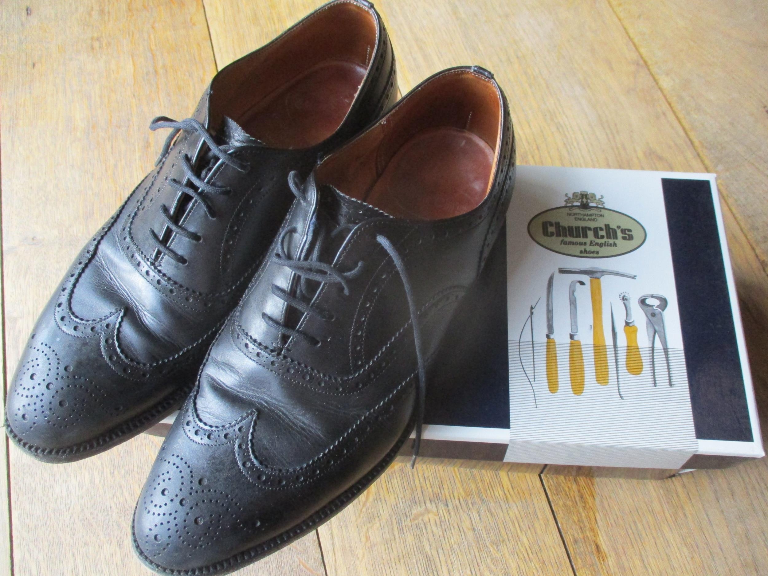 Five pairs of good quality gents shoes to include a pair of Church's black lace up shoes size 6 1/2, - Image 3 of 6