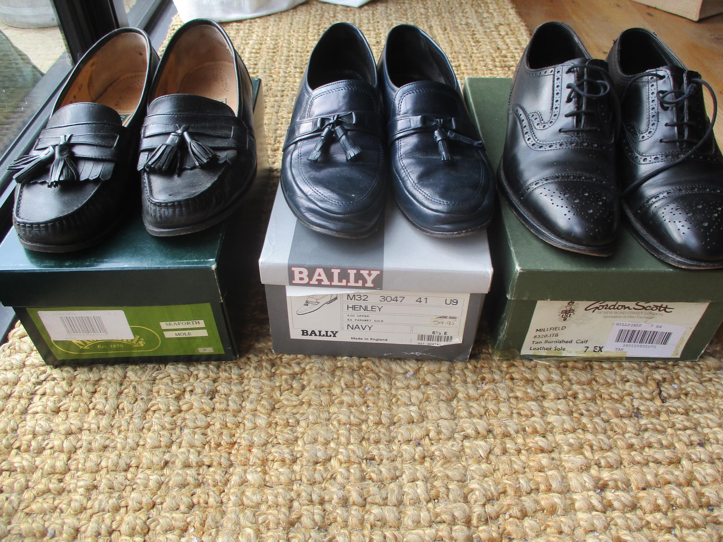 Five pairs of good quality gents shoes to include a pair of Church's black lace up shoes size 6 1/2, - Image 4 of 6