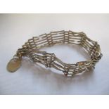 A 9ct gold gate link bracelet, 6.35g