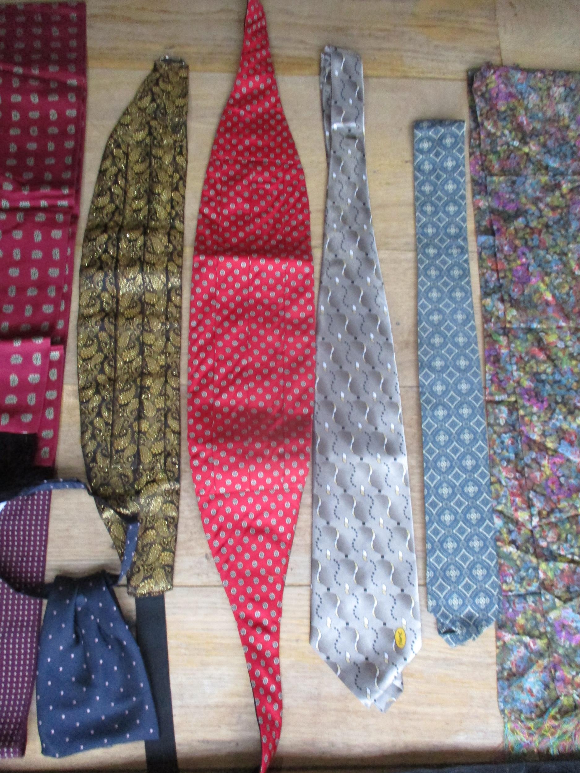 A quantity of gents evening scarves and ties to include bow-ties, cumberlands, an Yves Saint Laurent - Image 3 of 6