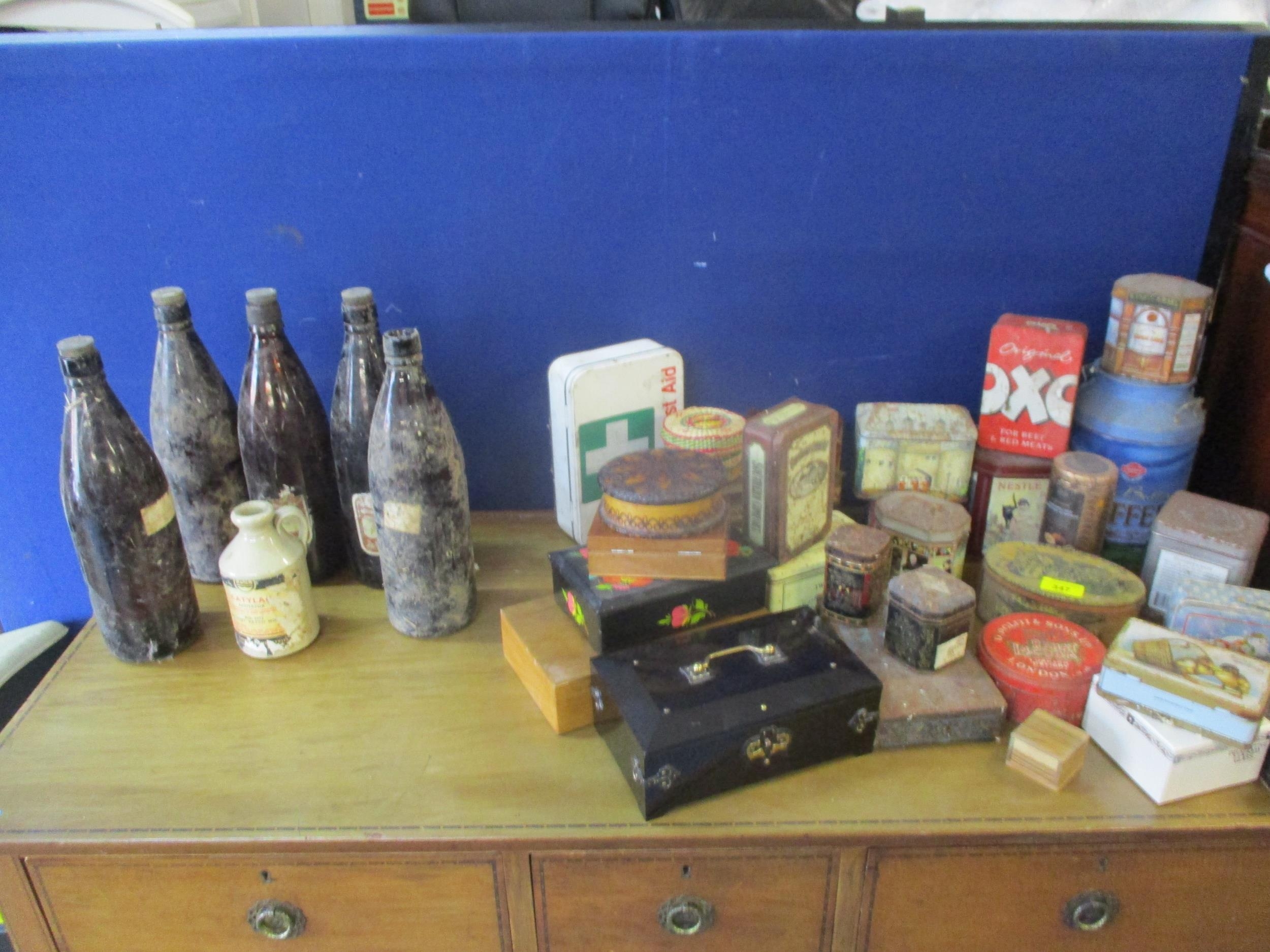 Vintage tins and decorative boxes together with vintage bottles Location: SR