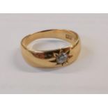 An 18ct gold ring set with Moissanite, 4.2g Location: Cab