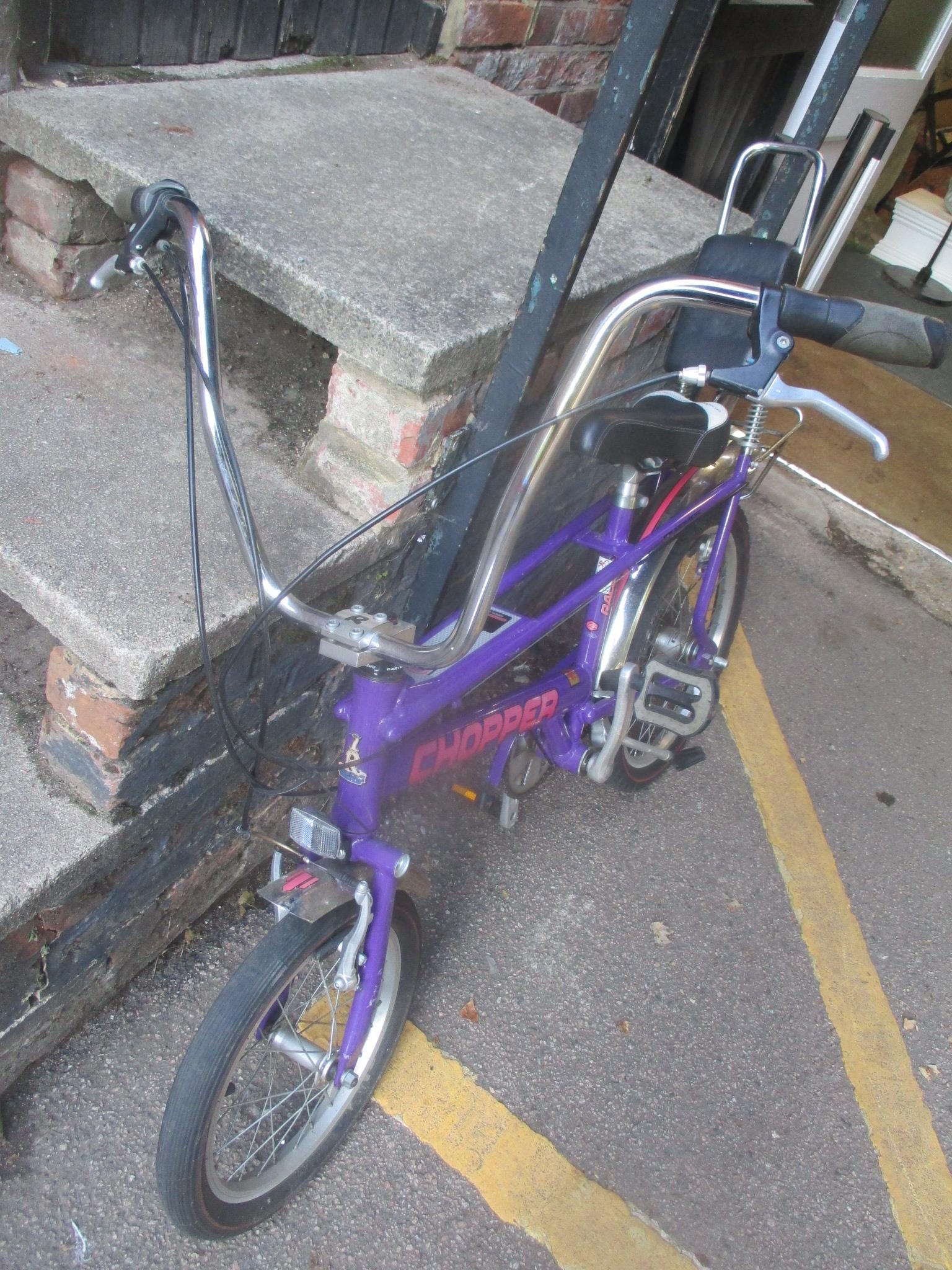 A Raleigh Chopper Mk 3 in purple - Image 2 of 3