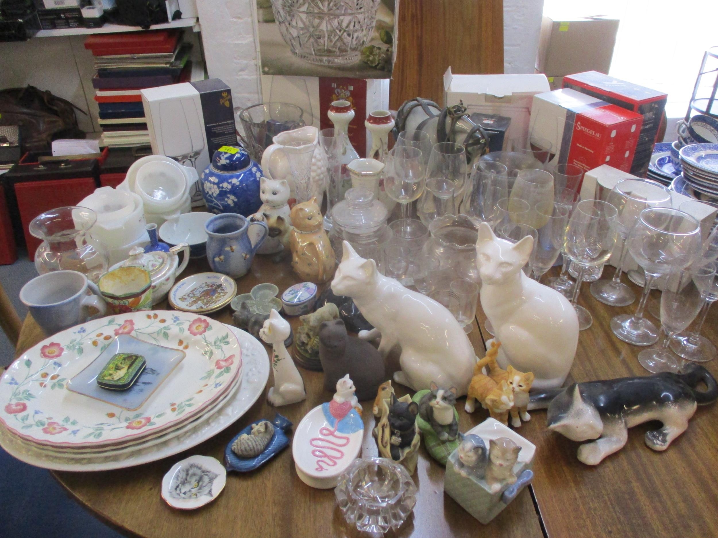 Mixed 20th century ceramics and glassware to include a Claire Edwards studio pottery mug, a Melba