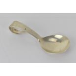 A Georg Jensen silver spoon with import marks, London 1957, with a loop handle, 9.5cm l, 27g