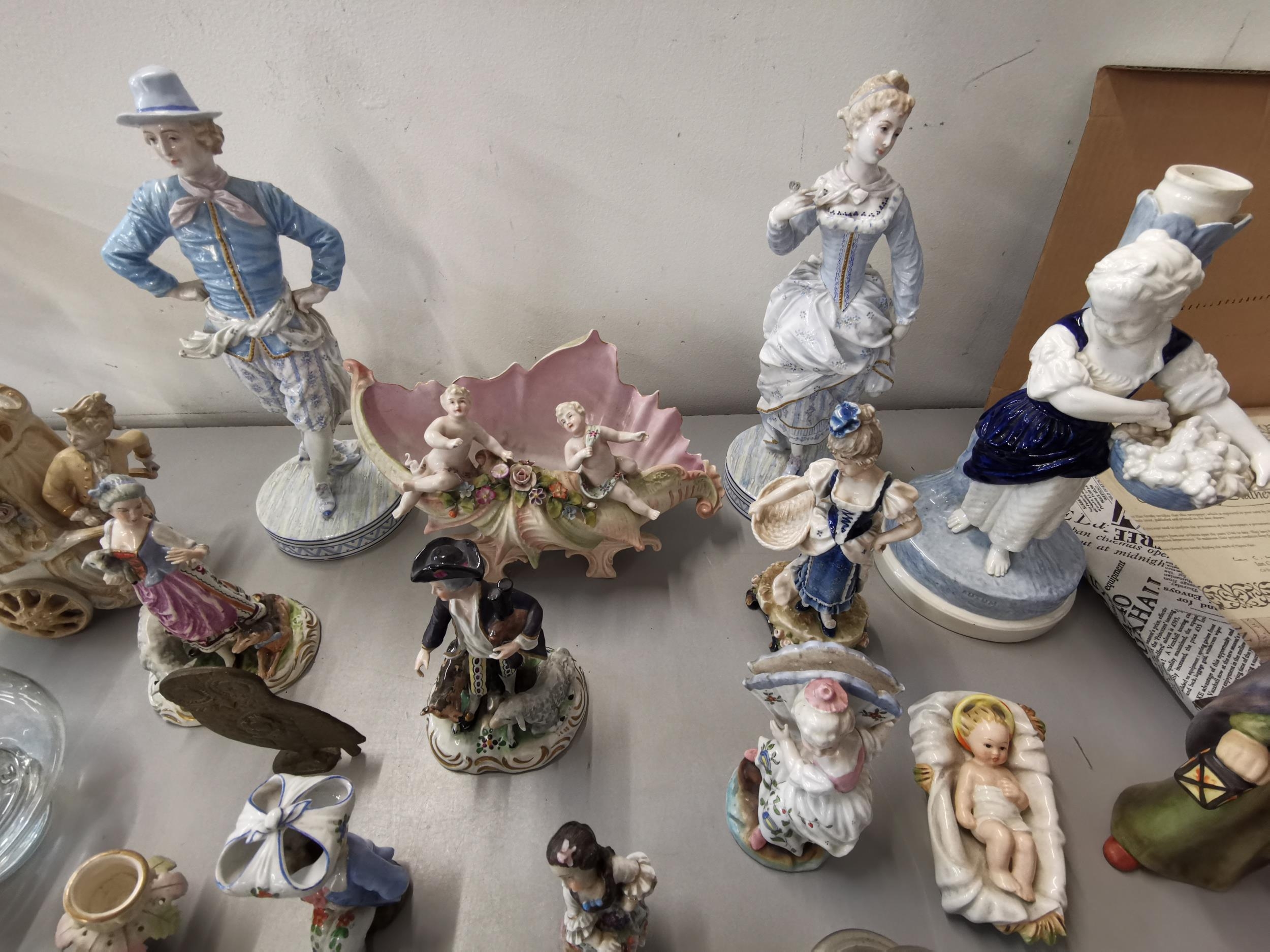 A mixed lot to include 19th century and later porcelain, a Spode 'Osprey', a Copeland Spode - Image 3 of 6