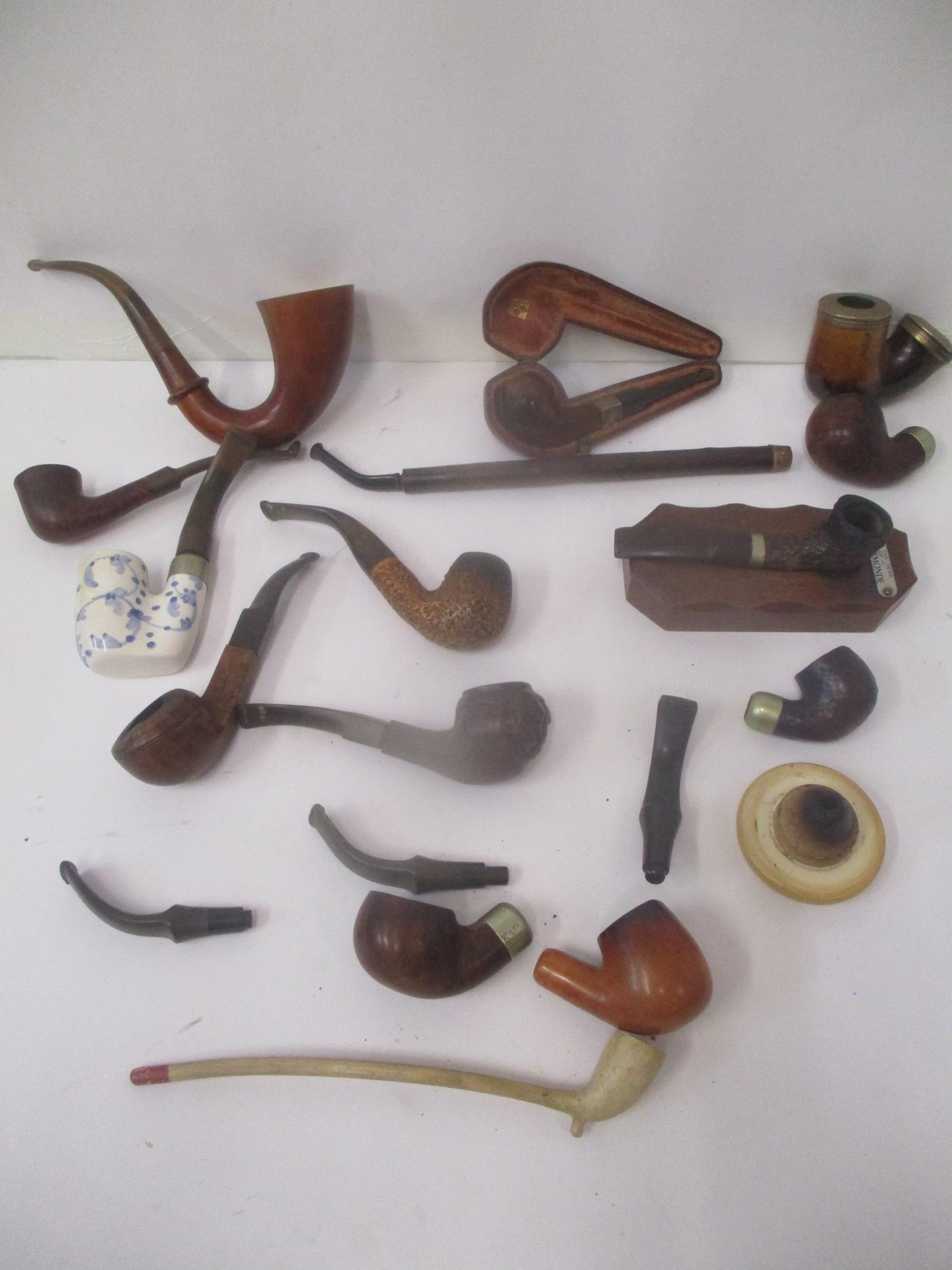 A selection of mixed pipes to include KRP Peterson and others