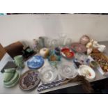 Mixed lot to include Murano glass, Stuart crystal, Royal Doulton 'Domask Rose' part tea set, a