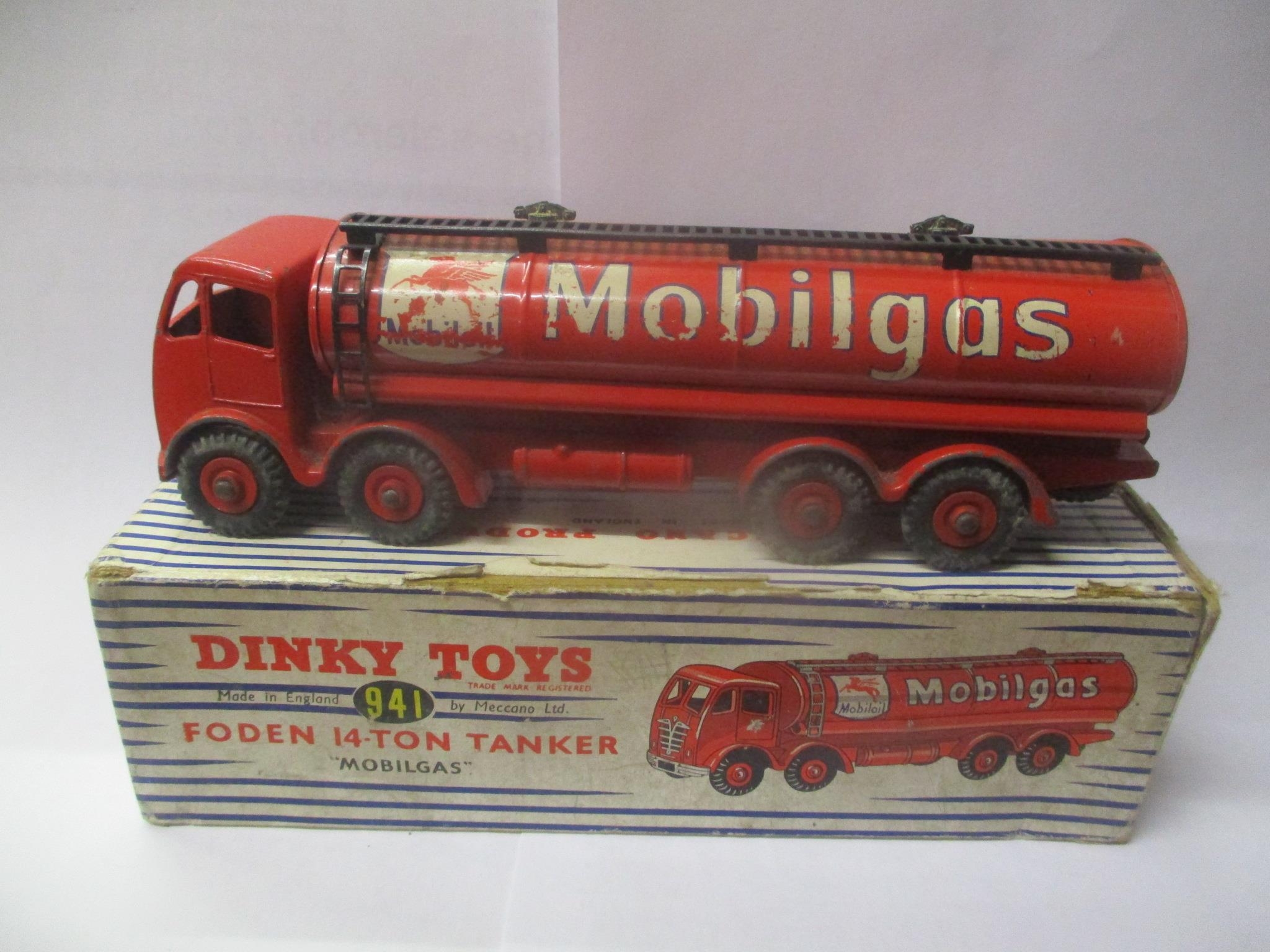 A Dinky 942 Foden 14-ton Tanker, boxed