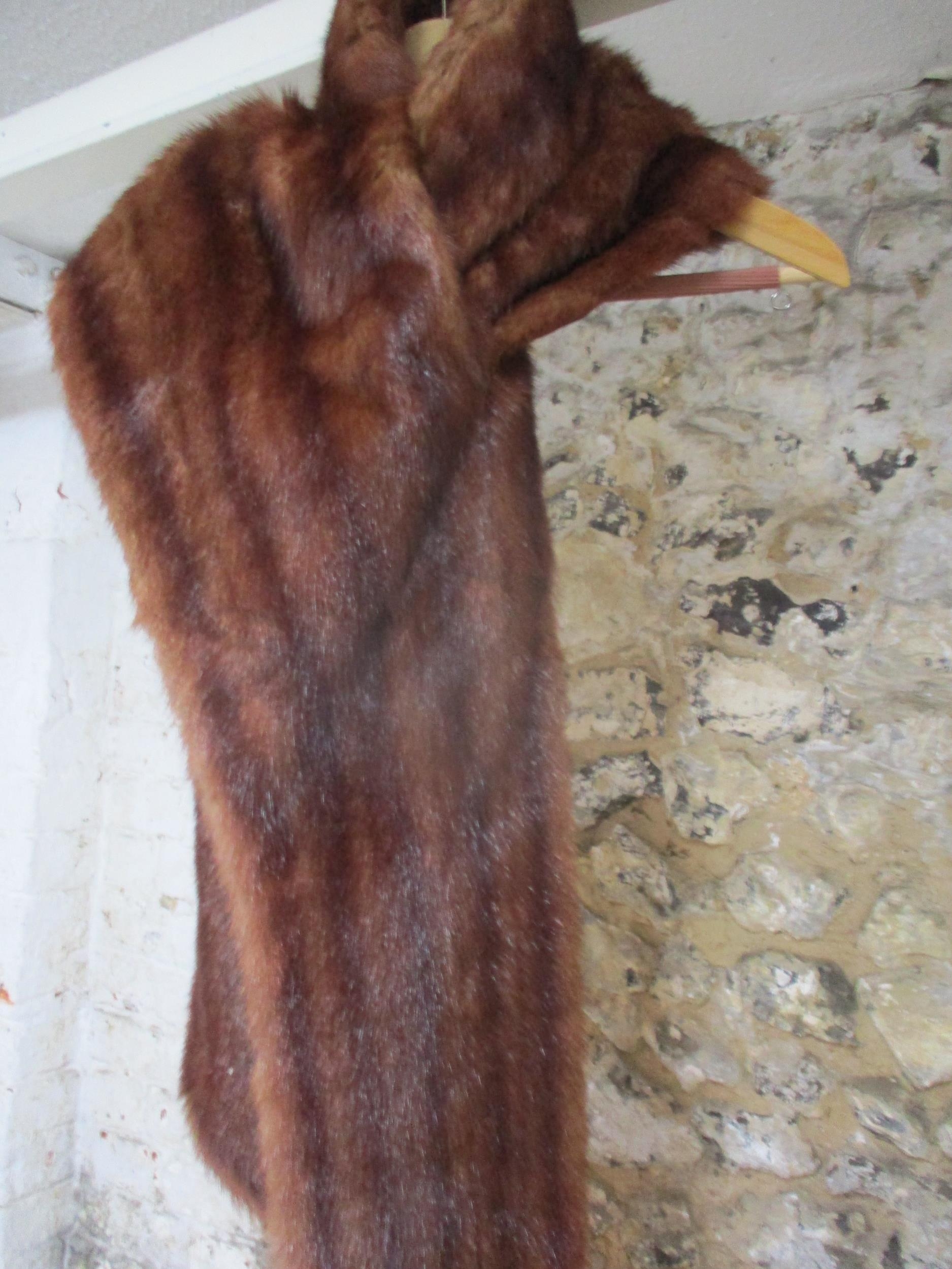 A vintage Leon Haase dark brown fur coat, 42"Chest 46"Long together with an M & Michael black beaver - Bild 6 aus 7