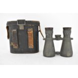 A pair of WWI era cased Carl Zeiss Jena binoculars, Fernglas 08 No 49080 Dienst Glass marked 1918