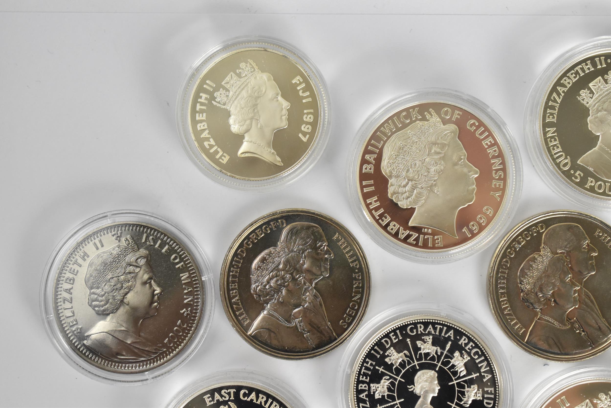 A collection of silver proof and commemorative coins to include four 'Golden Wedding' collection - Image 8 of 10