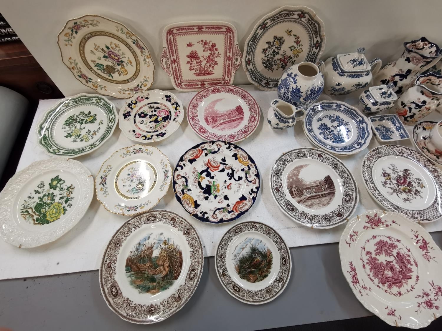 A large mixed collection of Masons Ironstone china with various patterns. Location 9:6 - Image 3 of 7