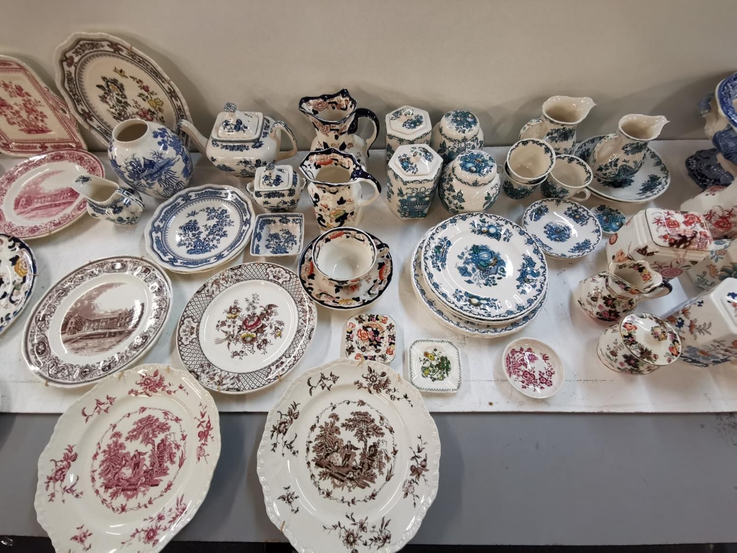 A large mixed collection of Masons Ironstone china with various patterns. Location 9:6 - Image 5 of 7