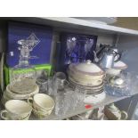 Mixed 20th century ceramics and glassware to include a Royal Worcester cake plate, a pair of boxed