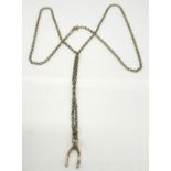 A 9ct gold trace chain necklace, with a 9ct gold pendant in the form of a wishbone, total weight 8.
