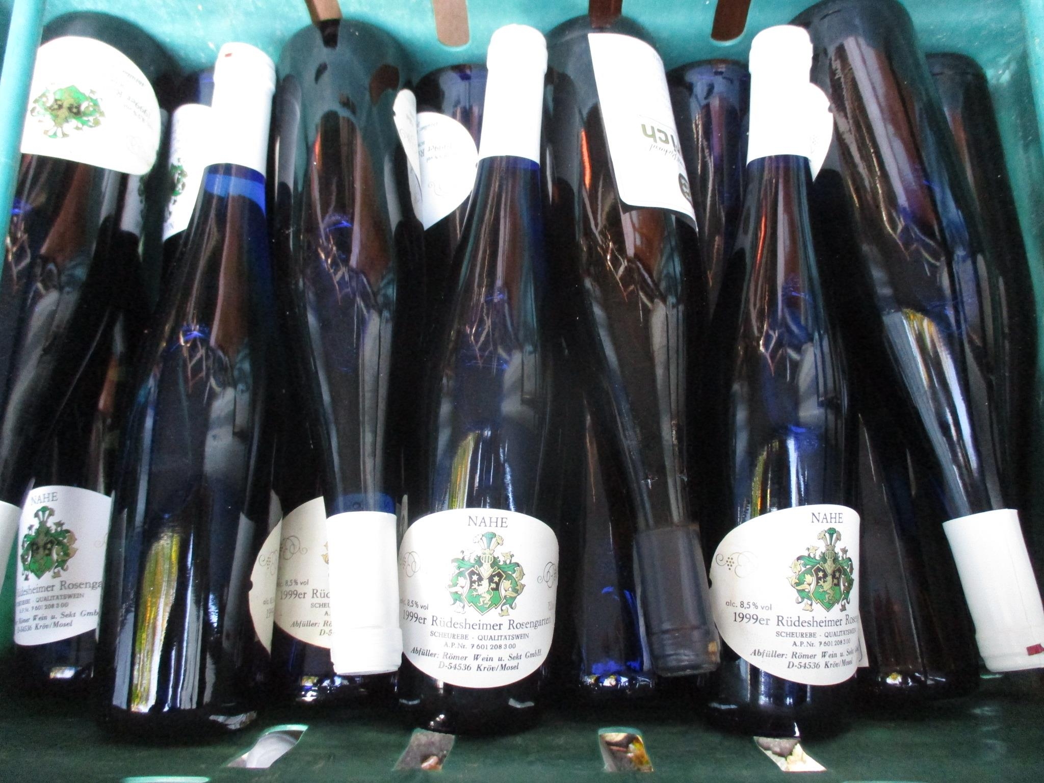 A quantity of mixed Nahe Valley wines from 1999, 1986, 1976, 29 bottles - Image 2 of 2