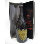 A single bottle of Moet et Chandon Dom Perignon, 1999 vintage champagne, boxed