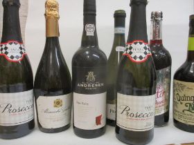 Eight bottles of mixed wines to include Prosecco