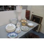 A selection of ceramics to include Coalport Val D'or part china dinner service comprising 28 pieces,