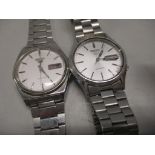 Two Seiko 5 gents day-date automatic wristwatches