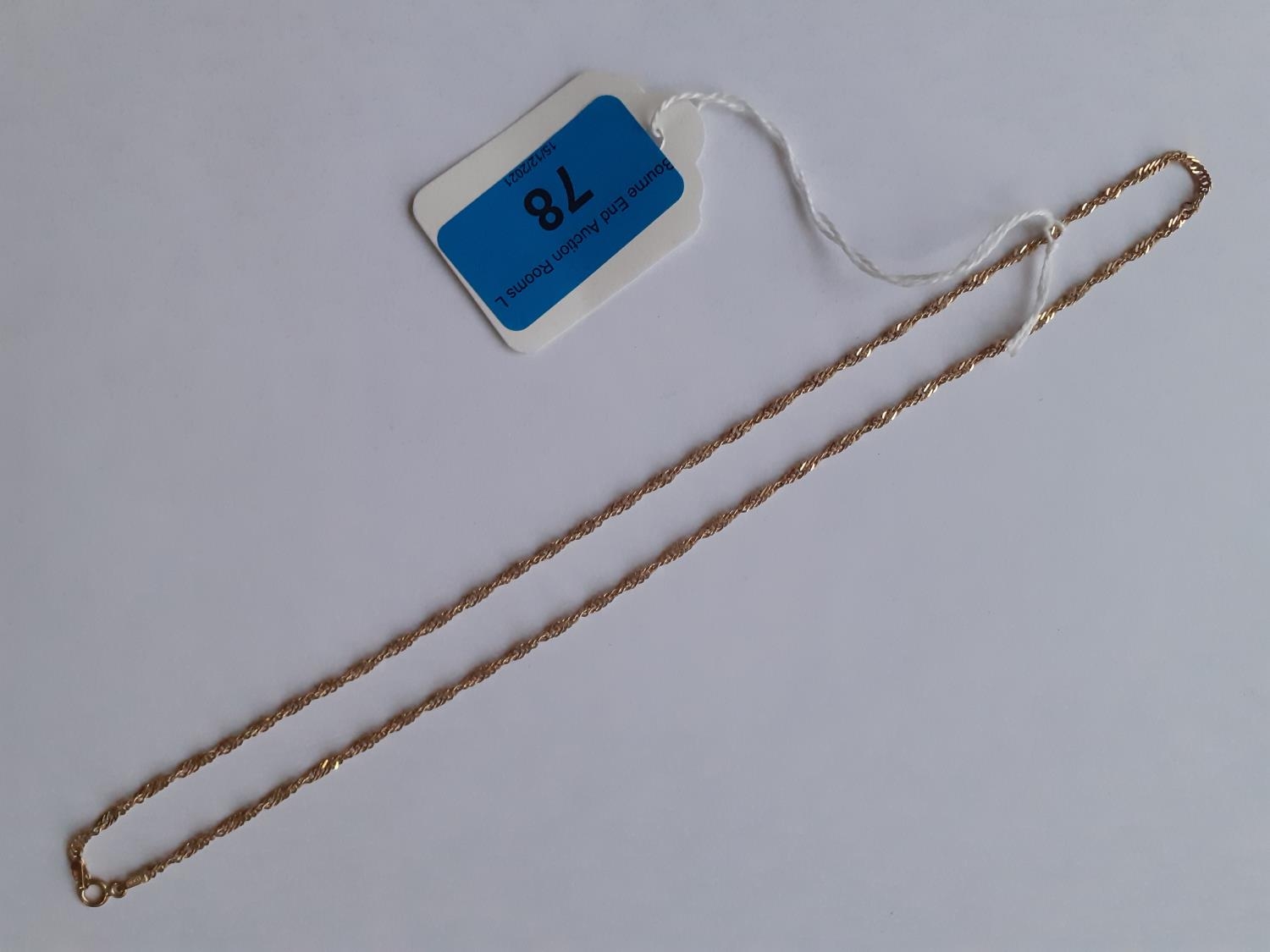 An 18ct gold rope twist chain, 4.8g