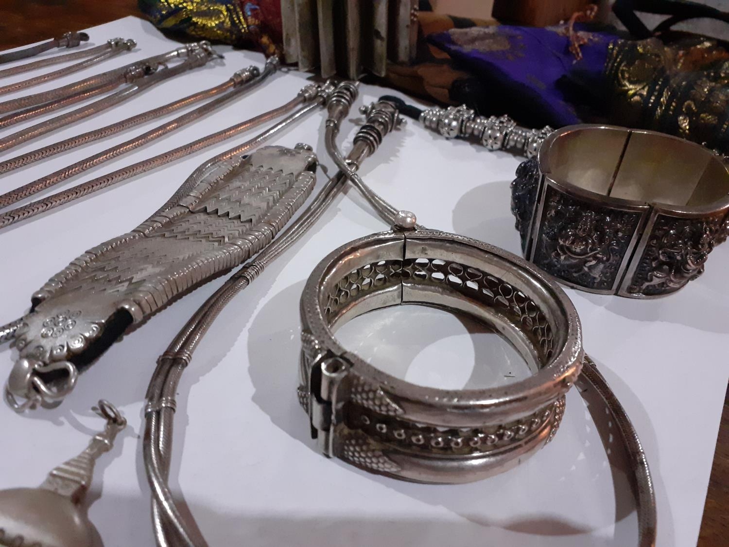 Indian and Eastern white metal costume jewellery to include bangles and necklaces together with 5 - Image 3 of 5