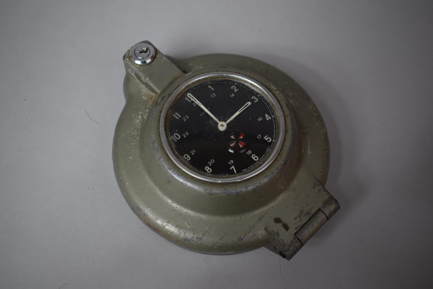 A German Kienzle Apparate GMBH 7730 Villigen Tachograph Clock, no.008723 TYP 2100-32, In Need of - Image 2 of 4