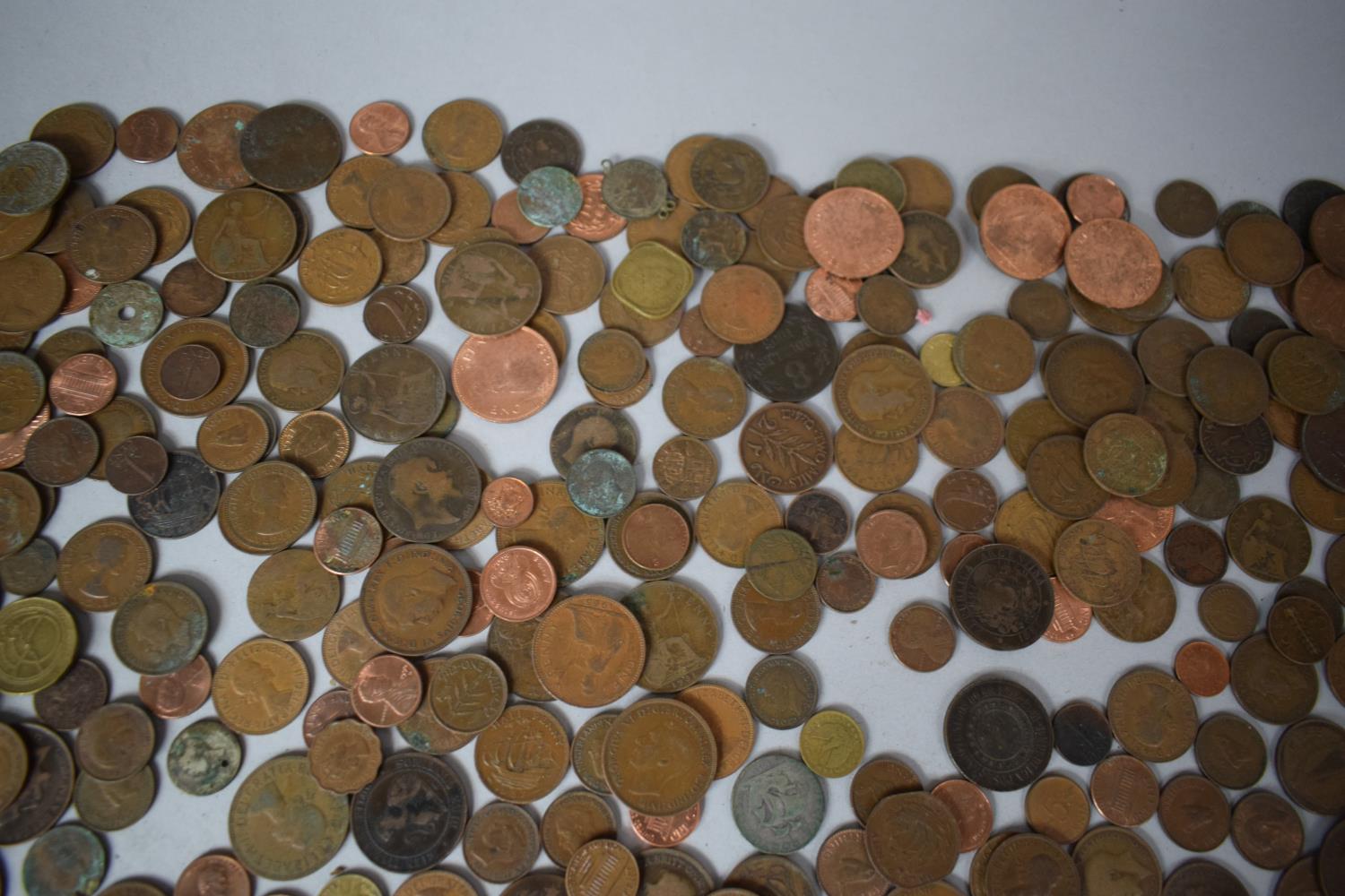 A Large Collection of British and Foreign Copper Coinage - Image 14 of 23