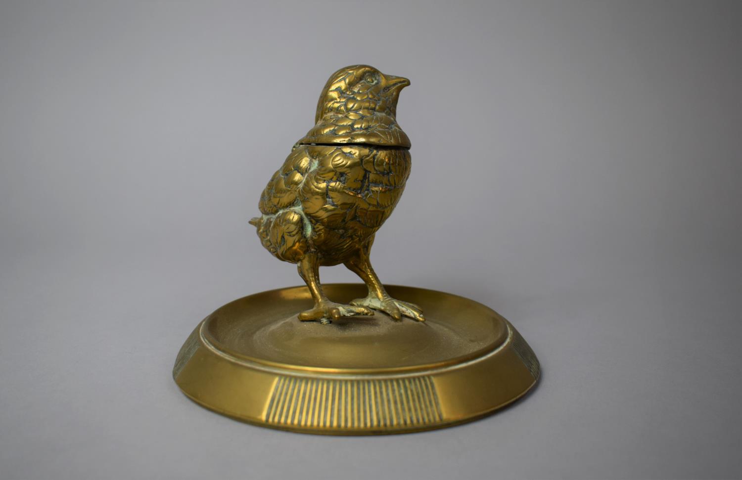 A Late 19th/Early 20th Century Novelty Brass Desktop Inkwell in the Form of a Chick, Circular Plinth - Image 2 of 3