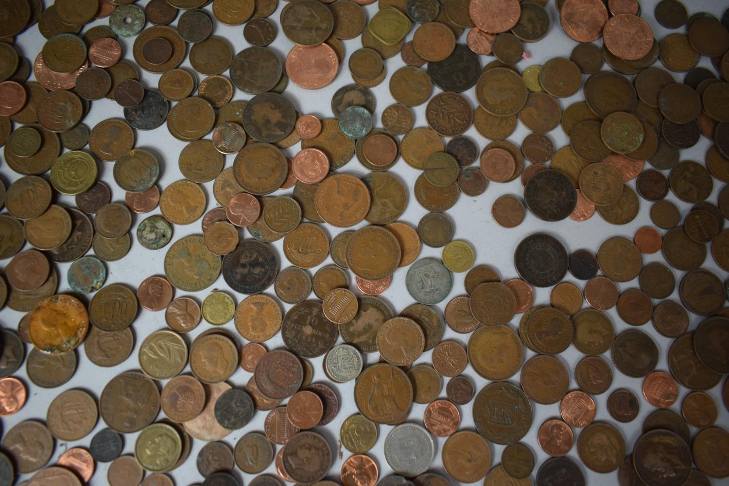 A Large Collection of British and Foreign Copper Coinage - Image 13 of 23