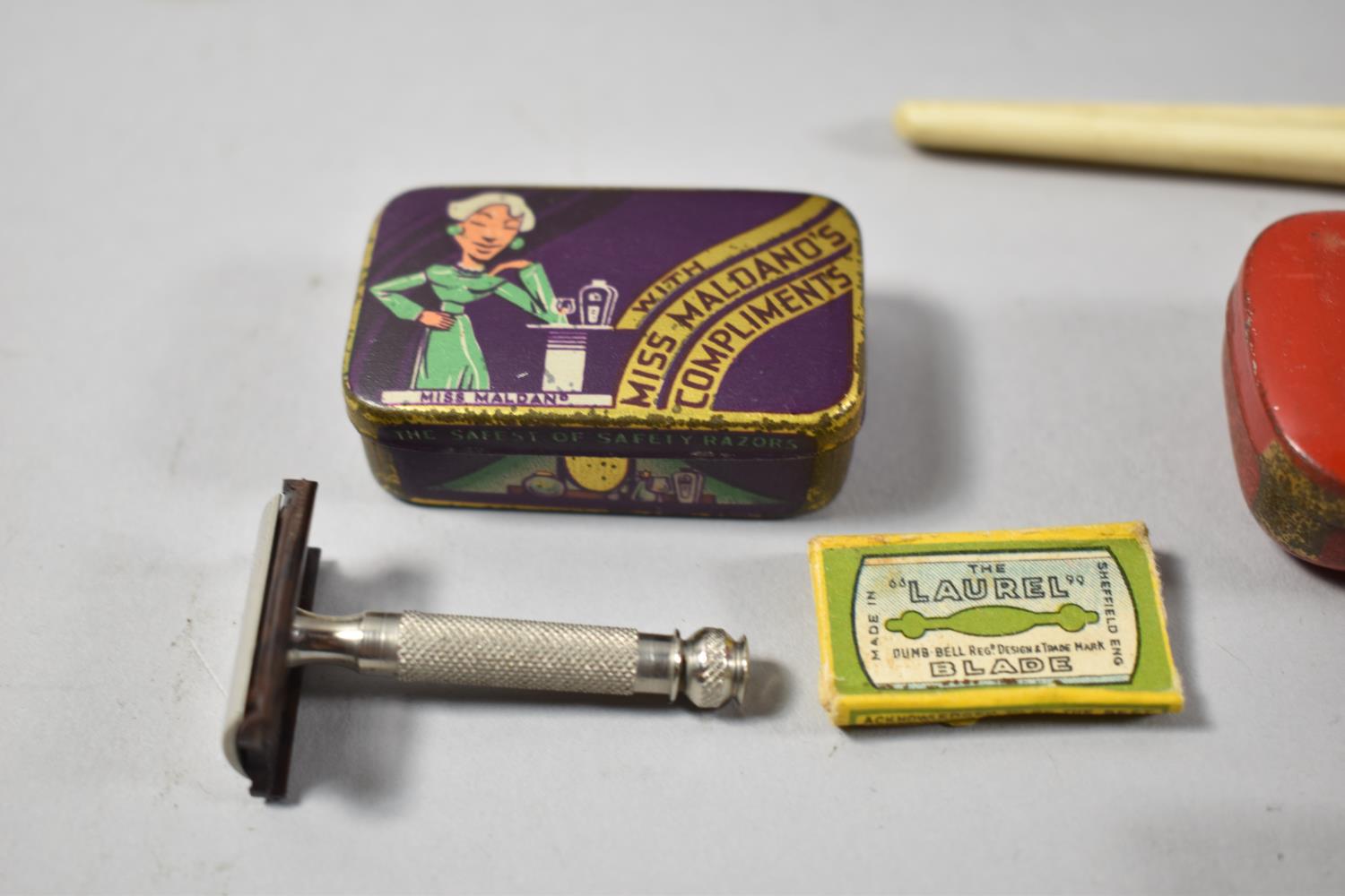 A Collection of Vintage Curios to Include Glove Stretcher, Magnifying Glass, Stamp Hinges, Miniature - Image 2 of 3