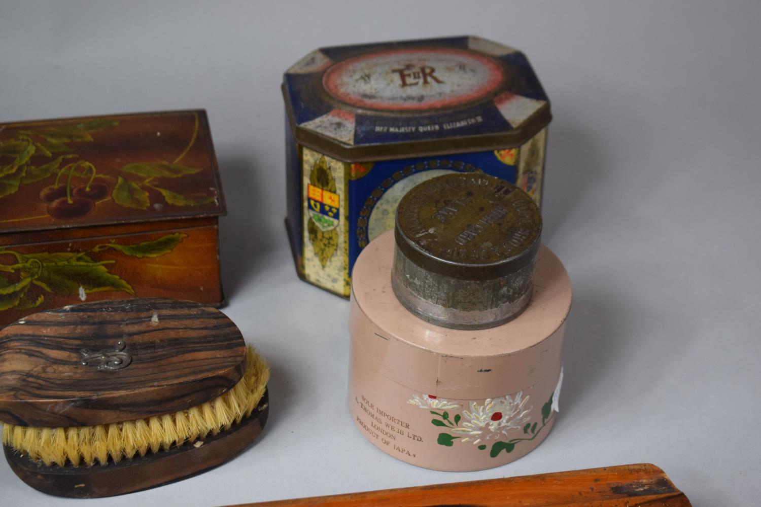 A Collection of Vintage Ephemera to Include Hair and Clothes Brushes, Cherry Tin and Tobacco Tin, - Image 4 of 5