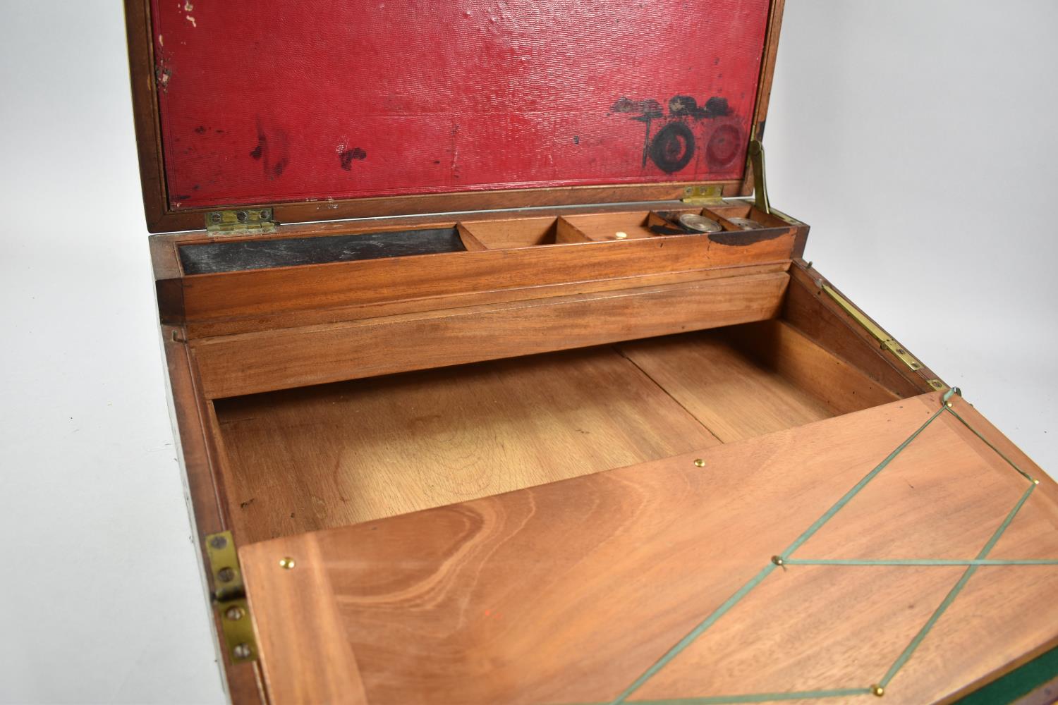 A 19th Century Mahogany Fall Front Writing Slope with Fitted Interior, Inset Brass Carrying - Image 6 of 7