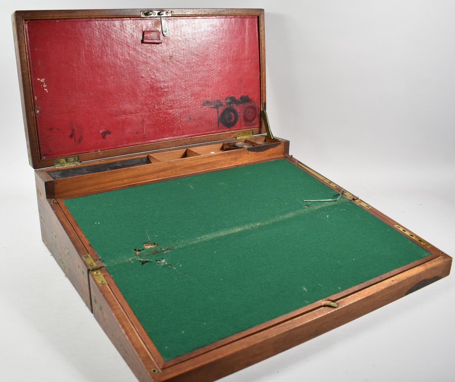 A 19th Century Mahogany Fall Front Writing Slope with Fitted Interior, Inset Brass Carrying - Image 5 of 7