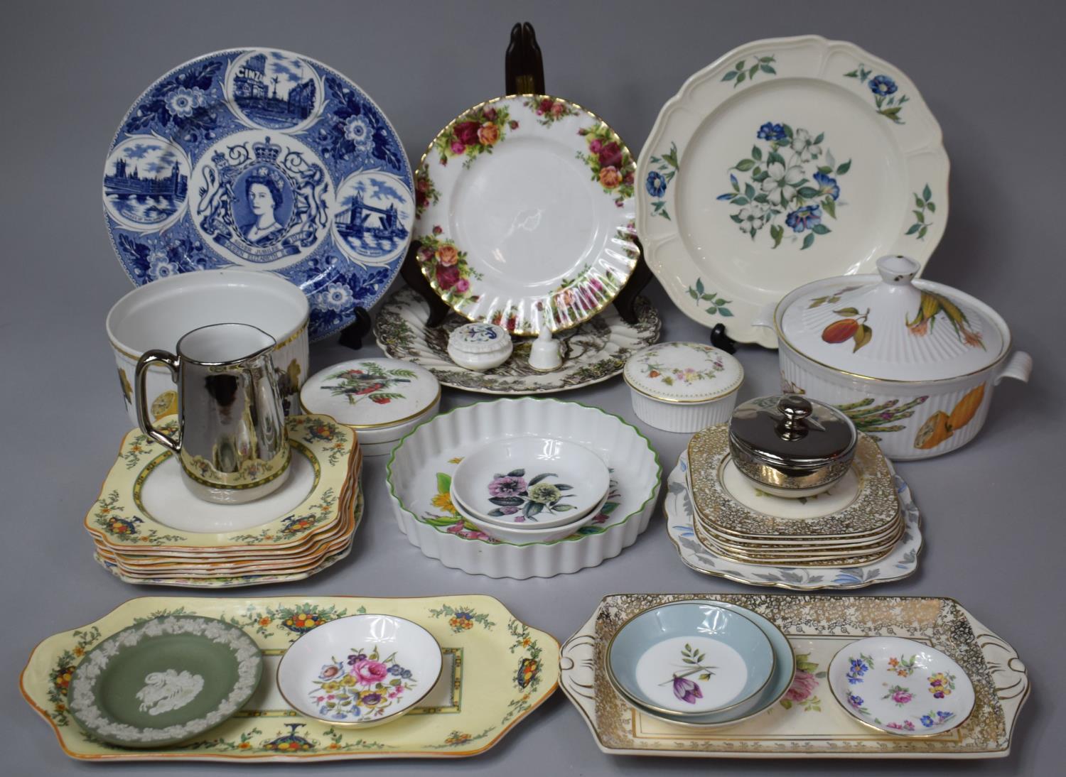 A Collection of Various Ceramics to Include Royal Albert Old Country Rose Plate, Wedgwood Jasperware