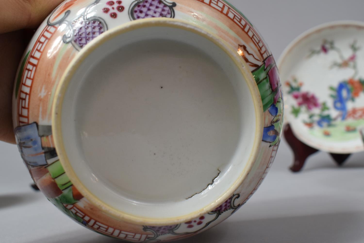 A Collection of 19th Century Chinese Porcelain to Include Bowl Housing Exterior Village Scene - Image 7 of 13