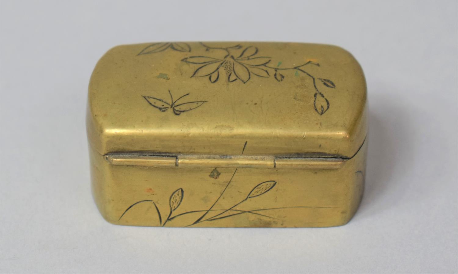 A Small Japanese Brass Box with Engraved Decoration, 4cm x 2.2cm x 2cm - Image 3 of 6