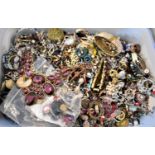 A Collection of Vintage and Later Costume Jewellery